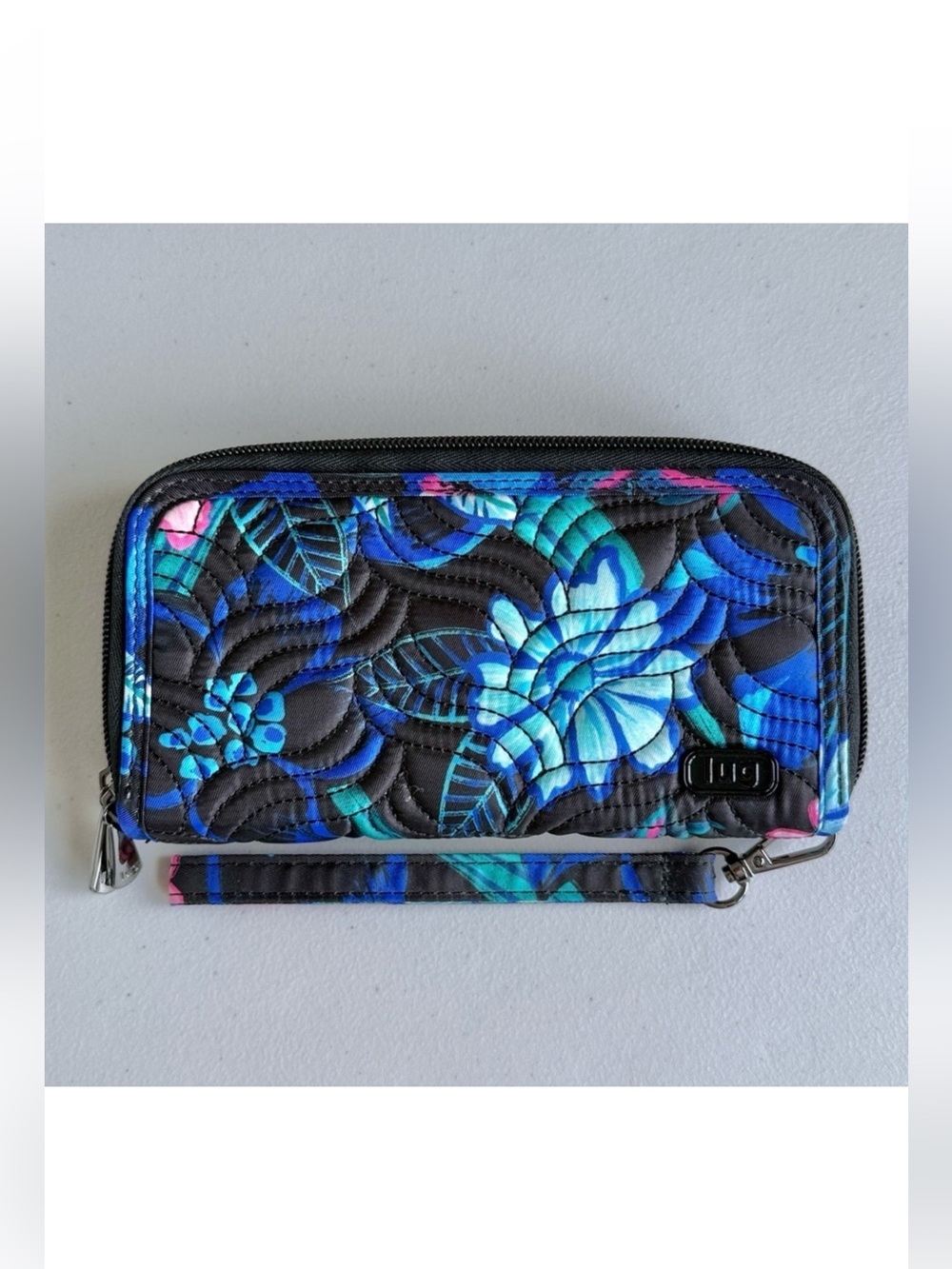 Lug Splits XL Wristlet RFID Wallet Resort Black